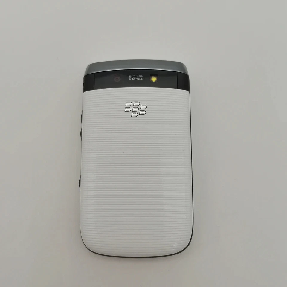 BlackBerry Torch 9800 Original 4GB ROM 5MP Slider QWERTY Unlocked 3G Smartphone - Image 4 of 4