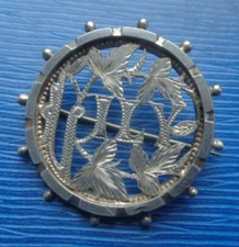 Argent Lily Nom Broche Victorien Rond Ancien c1890 1900 Lily Lillie Lillian