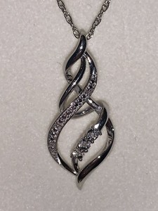 *LAST 1* Kay Jewelers Sterling Silver 3 Diamond Weave/Zig Zag Necklace (18 Inch)