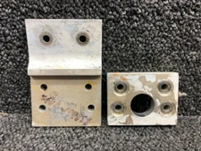 210067-009, 210067-008 Mooney M20K Landing Gear Attach Bracket RH w Fitting