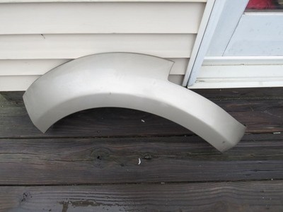 2010  DODGE NITRO REAR BACK  LEFT DRIVER  FENDER FLAIR