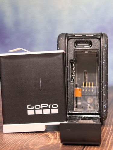 GoPro HERO12 Black 5.3K60 UHD Video 27MP Action Camera - Cracked Touchscreen - Picture 17 of 19