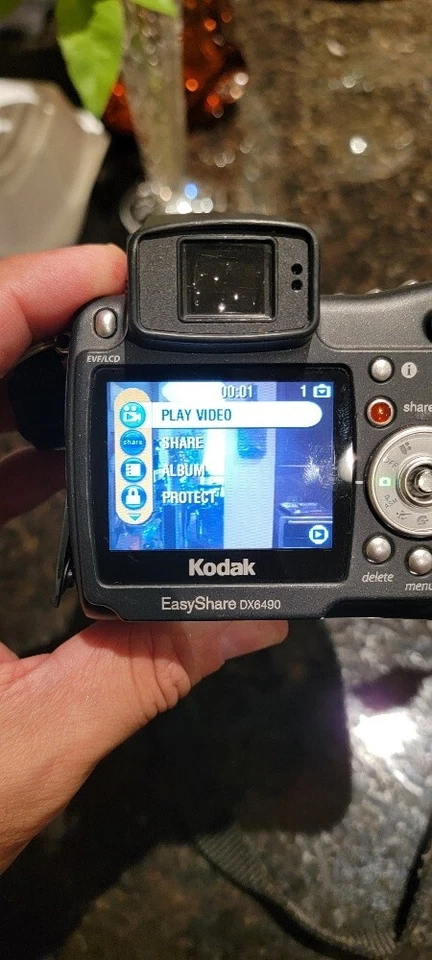 Kodak EasyShare DX6490 4.0MP Digital Camera - Black - Image 4 of 4
