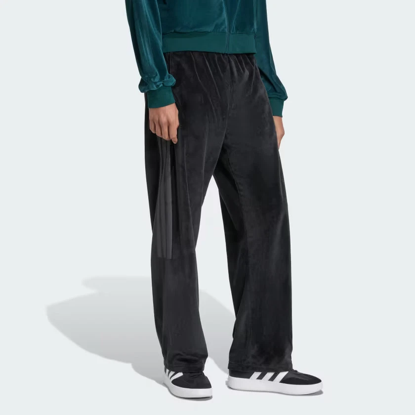 adidas men Velour Pants - Image 3 of 4