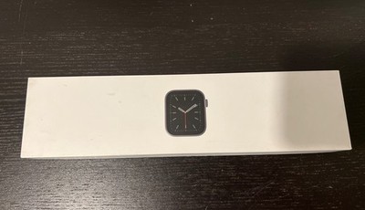 Apple Watch Gen 6 Series 6 40mm Space Gray Aluminum - Black Sport Band MG133LL/A