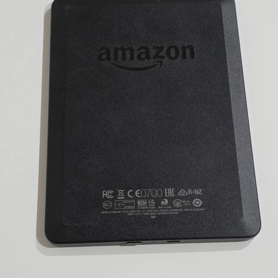 Amazon Kindle 7th Gen Wi-Fi E-Reader Model WP63GW with Box & USB Charger Cable - Image 4 of 4