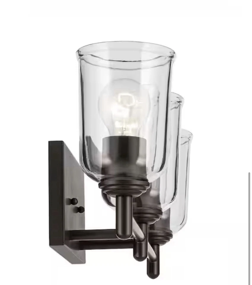 Kichler Lighting - Shailene - Tocador de baño de 3 luces - 8,25 pulgadas de alto y 21 pulgadas Foto 3 de 4