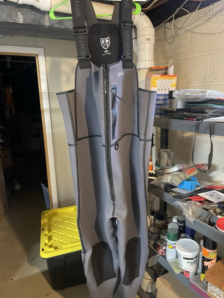 Stormr Bib - Image 2 of 3