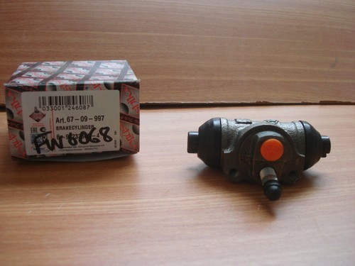 Brake Wheel Cylinder Rear Right Left for Isuzu Pickup KBD TF Chevrolet LUV 7/8