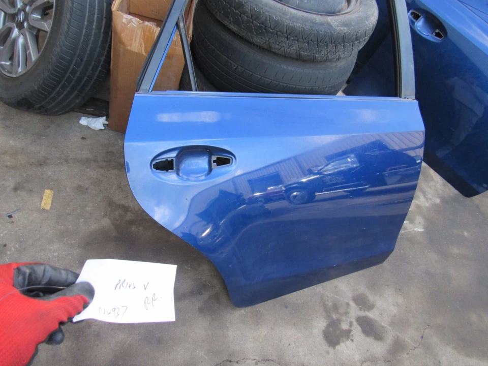 2012 2017 Toyota Prius V lado direito do passageiro porta traseira concha azul OEM - Imagem 2 de 4