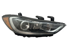 2017 2018 HYUNDAI ELANTRA RIGHT PASSENGER SIDE HEADLIGHT HALOGEN OEM