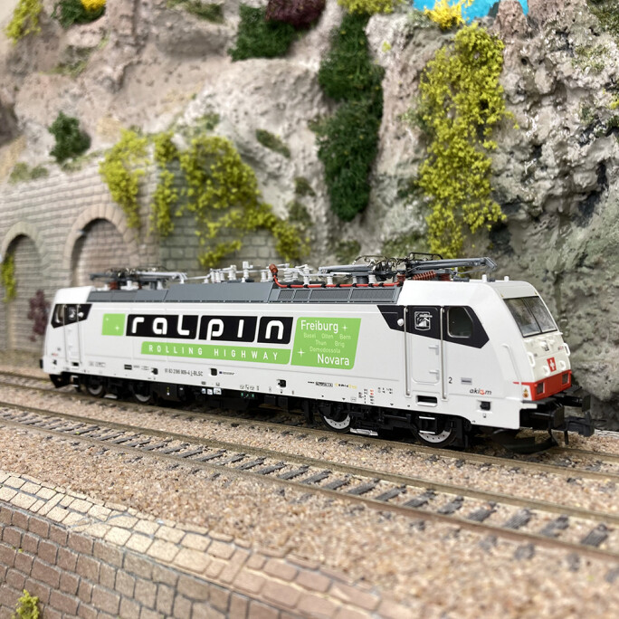 Modèle réduit locomotive 186 909-4 SBB Ep VI ROCO 7510035 haute précision HO