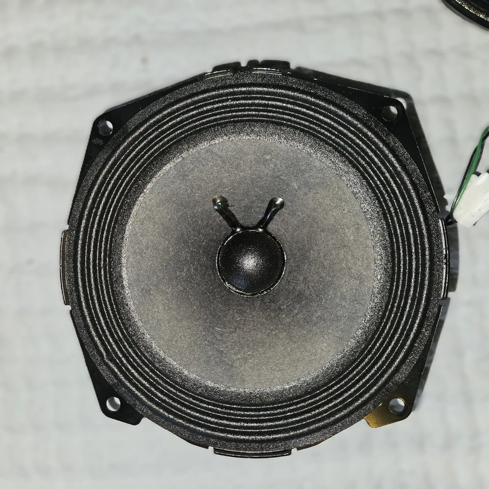 Mark Levinson Speakers Set for 2005 Lexus GX470 - Front Working, front Needs - Image 3 of 4
