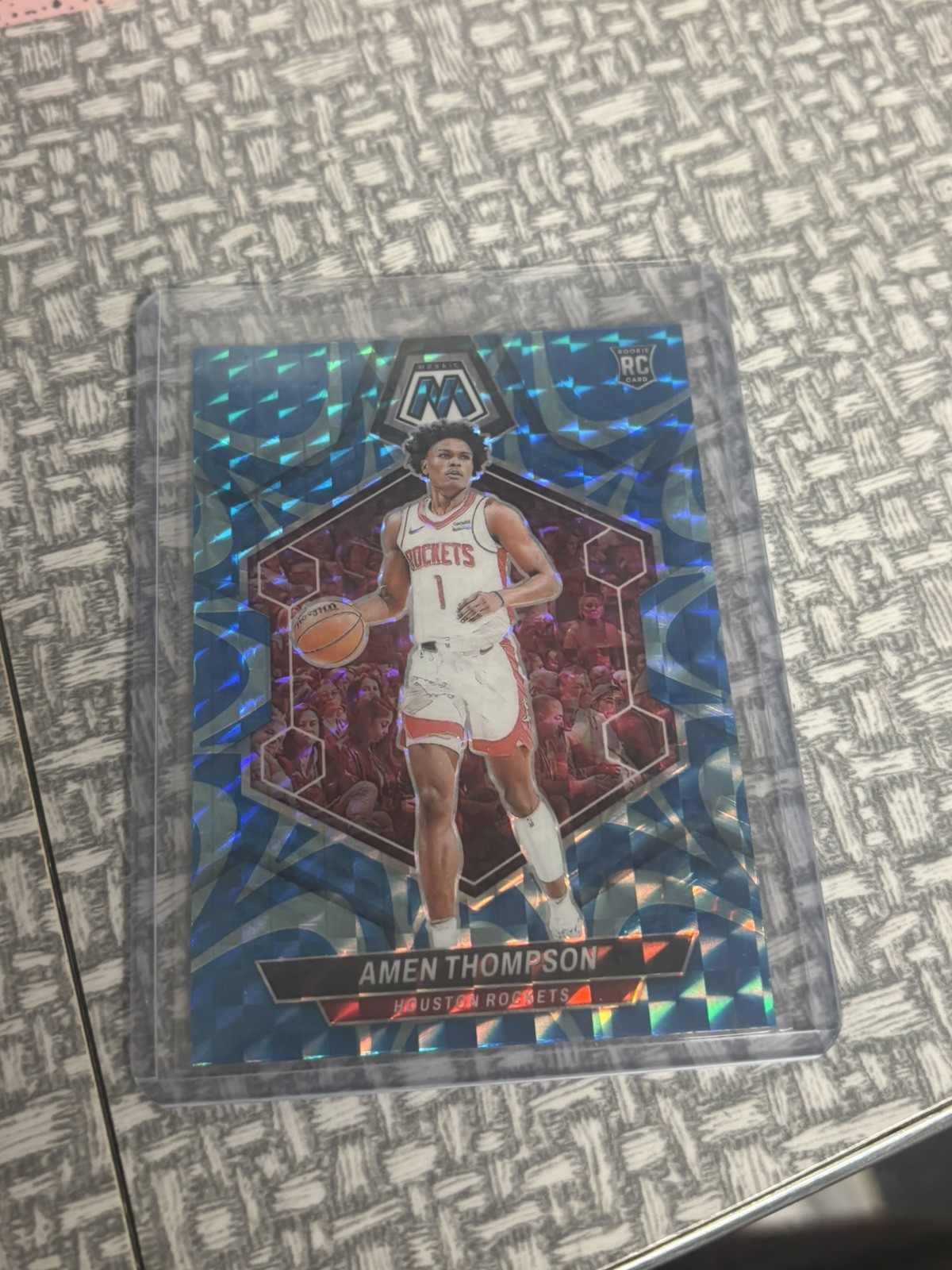 2023 Panini Mosaic Amen Thompson #230 RC Rookie Reactive Blue Mosaic