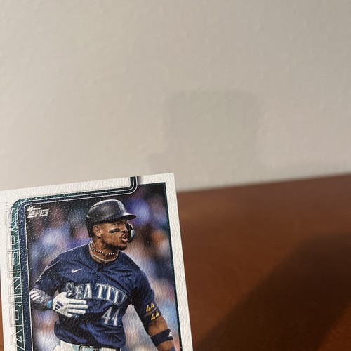 2025 Topps Series 1 #266 Julio Rodriguez 16/50 Base Canvas SSP -look close- - Bild 3 von 6