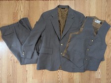 VTG Levis Panatela Sportswear 3 Pc Suit Men 44R Blazer Vest Pant Set Brown Gray