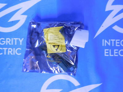 NEW SCHNEIDER ELECTRIC VW3A3402 ENCODER INTERFACE W/RS422 DIFFERENTIAL OUTPUTS 1
