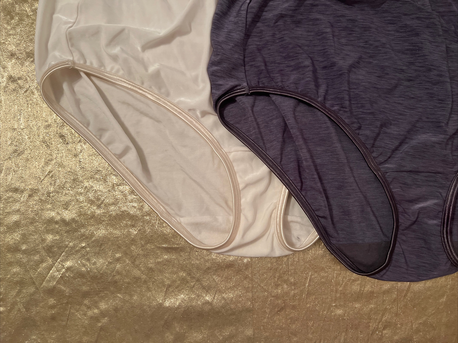 2 Pack Vanity Fair Illumination Brief Panties 13109 Colors Shown Size