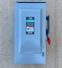 Siemens GF222NR General Duty 60A 240V 2 Pole Rain Proof Disconnect Safety Switch