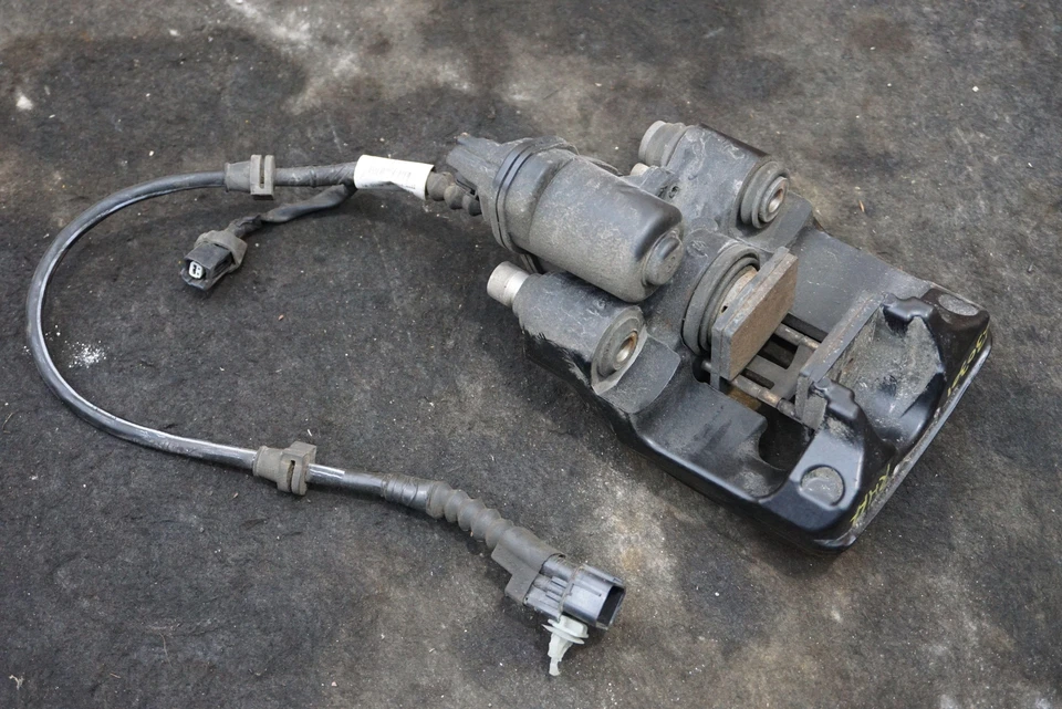 右后紧急停车制动卡钳原始设备制造商 43018-T6N-A54 讴歌 NSX 2017-20 — 第 3/4 张图片