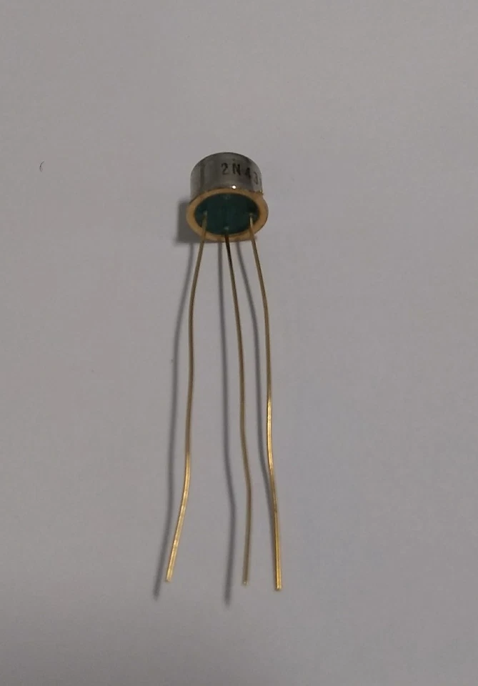 GI 2N438A STANDARD POWER TRANSISTOR OLD GOLD - Image 2 of 3