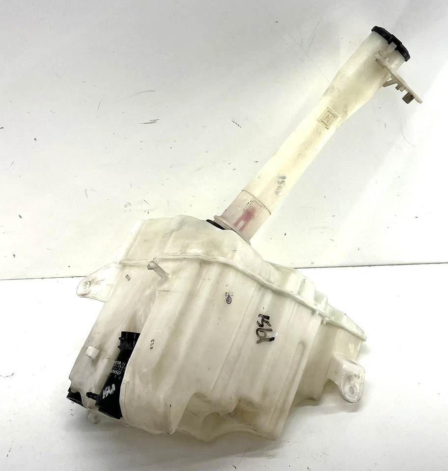 TOYOTA 4RUNNER 1996-2002 PARABRISAS LAVADORA DEPÓSITO BOTELLA CON BOMBA OEM Foto 3 de 4