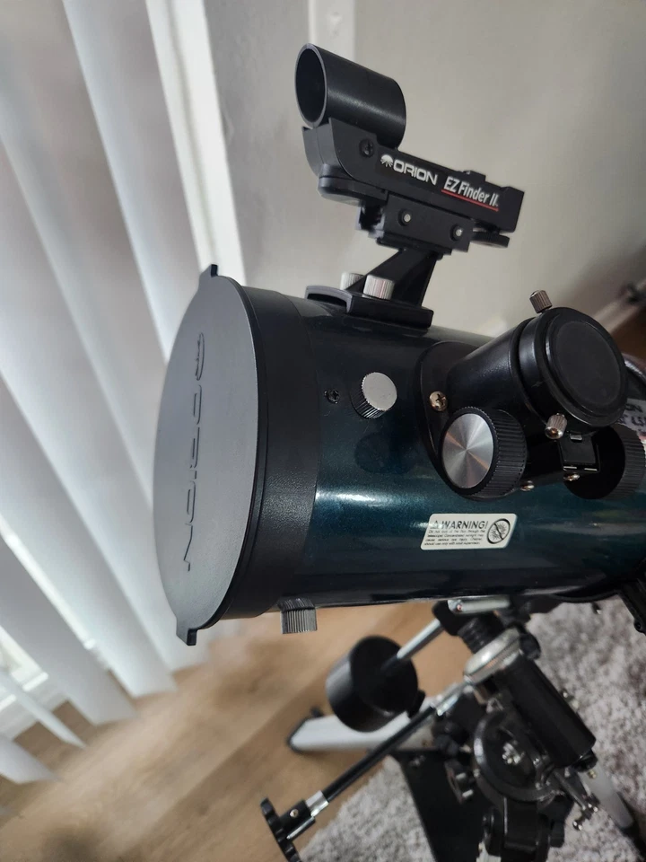 Telescopio reflector ecuatorial Orion StarBlast 4,5 con buscador EZ 2  Foto 4 de 4