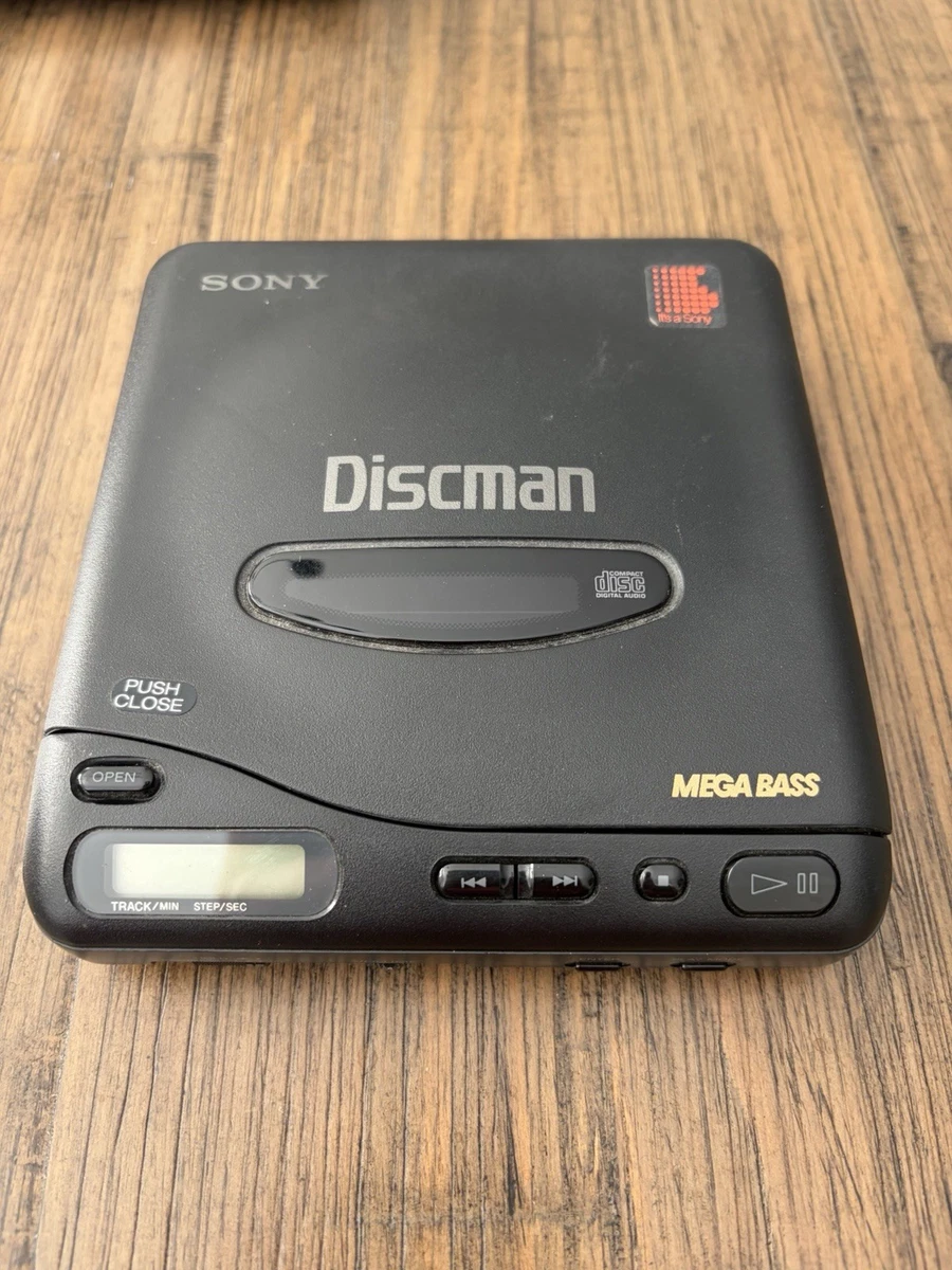 【美品】SONY Discman D-11 ポータブルCDプレーヤー Vintage SONY Discman Personal CD player D-11 Walkman With Charger