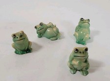 4 Vintage Miniature Celluloid Posing Green Frog Figurines Made In Hong Kong