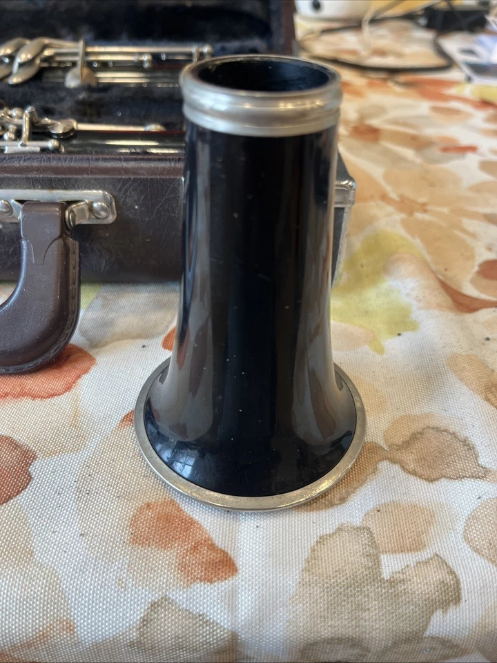 Clarinete de estudiante Yamaha YCL-24 - ajustado y juega bien Foto 2 de 4