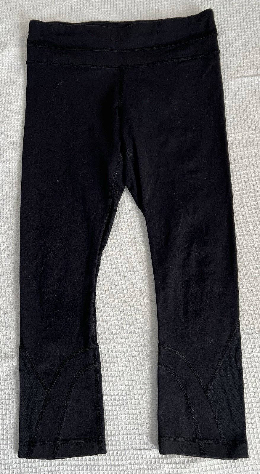 Lululemon Women’s Black Leggings Size 6 NOTE