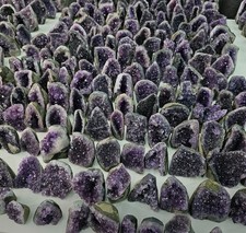 WHOLESALE JOBLOT OF AMETHYST GEODE CUT BASES 25KG  50-60 PIECES TRIPLE MONEY NEW