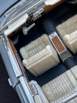 1) Franklin Mint 1963 Cadillac Eldorado Convertible: Classic Cars