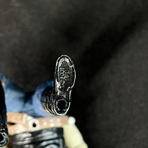 Star Wars 30th Anniversary Collection 30-11 Han Solo Smuggler Poseable No Guns - Foto 8 di 8