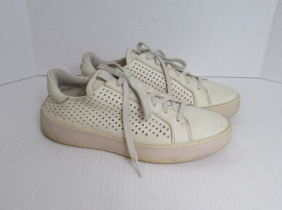 Ecco Women s Ivory Leather Street Tray Laced Perforated Sneaker EU 39/US 8-8.5