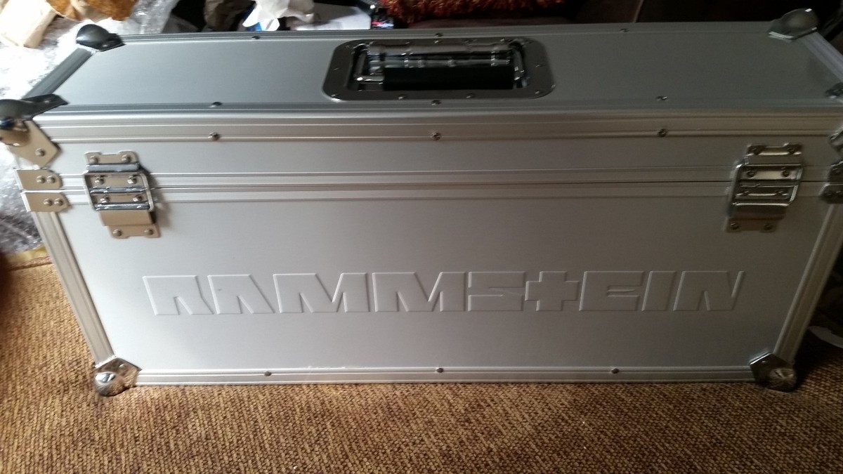 【RARE! L CASE】 RAMMSTEIN / LIEBE IST Amazon.de:Liebe Ist Für Alle Da – Deluxe Edition (limitiert)