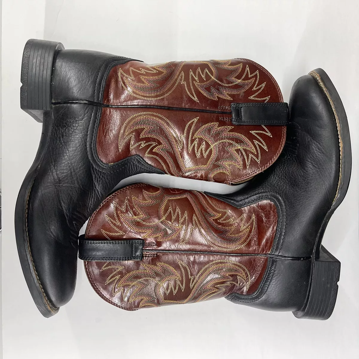 Ariat black top and brown boots