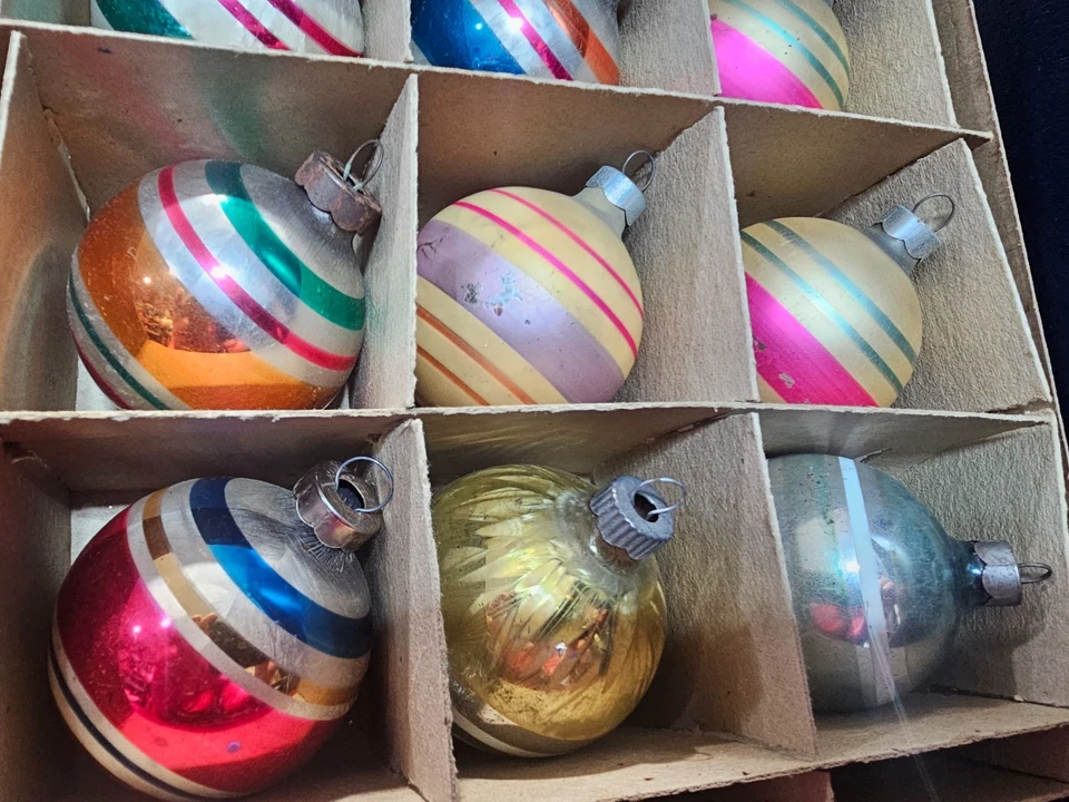 CAJA ADORNO NAVIDAD VINTAGE BRILLANTE BRITE George Franke hijos rayas 2" Foto 3 de 4