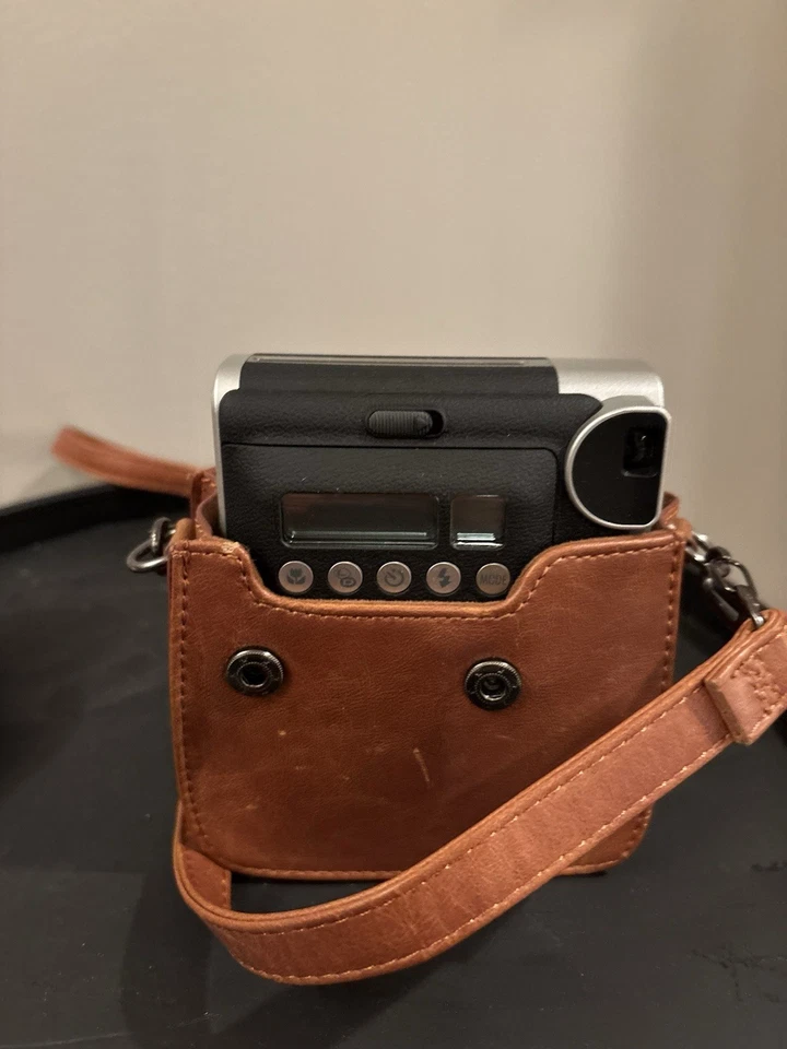 FUJIFILM Instant Camera INSTAX MINI 90 NEO CLASSIC w Brown Case Strap No Charger - Image 4 of 4
