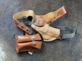 Bianchi #13 Scorpio Beretta 92F Leather Shoulder Holster & Double Magazine Pouch