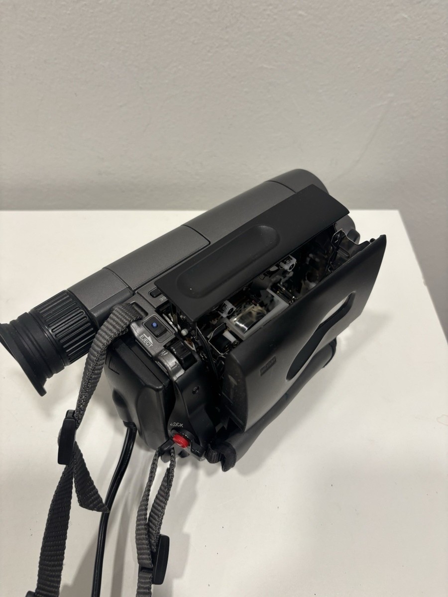 [動作確認済み、訳あり] SONY Handycam DCR-TRV8 Sony Ccd-trv22 Handycam Vision Video 8 Camcorder for sale