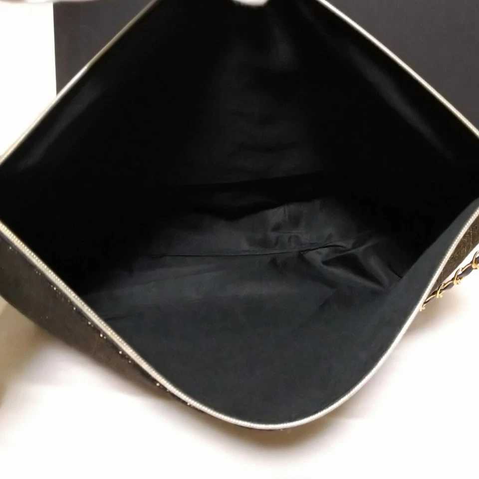 Bolso de Hombro CHANEL Vainilla Floral Bordado Dorado Negro Bolsa CHANEL Negro de Foto 3 de 4