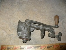 Vintage Universal No. 25 Meat/Food Grinder Wooden Handle Made in the USA