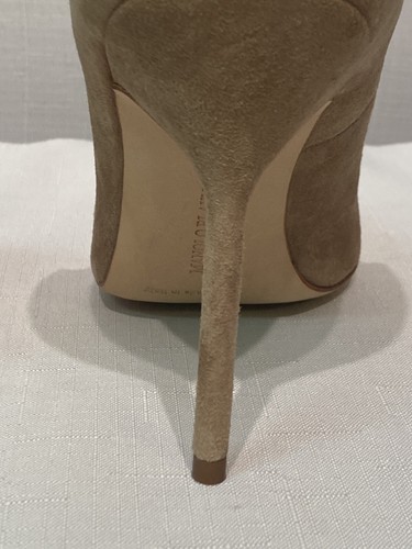 NIB Manolo Blahnik BB 105 Suede Pumps Taupe Nude Pointed Toe Stiletto Size 8.5B - Picture 8 of 15