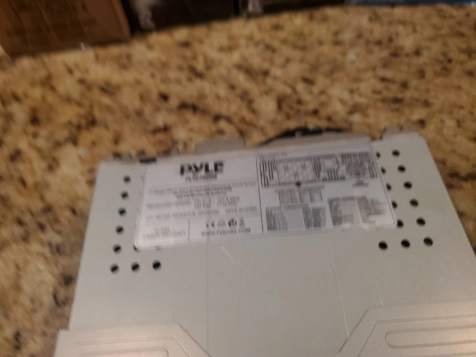 READ - Pyle 7" 1-DIN In-Dash DVD Player w/ Motorized Touchscreen & Bluetooth - Image 3 of 4