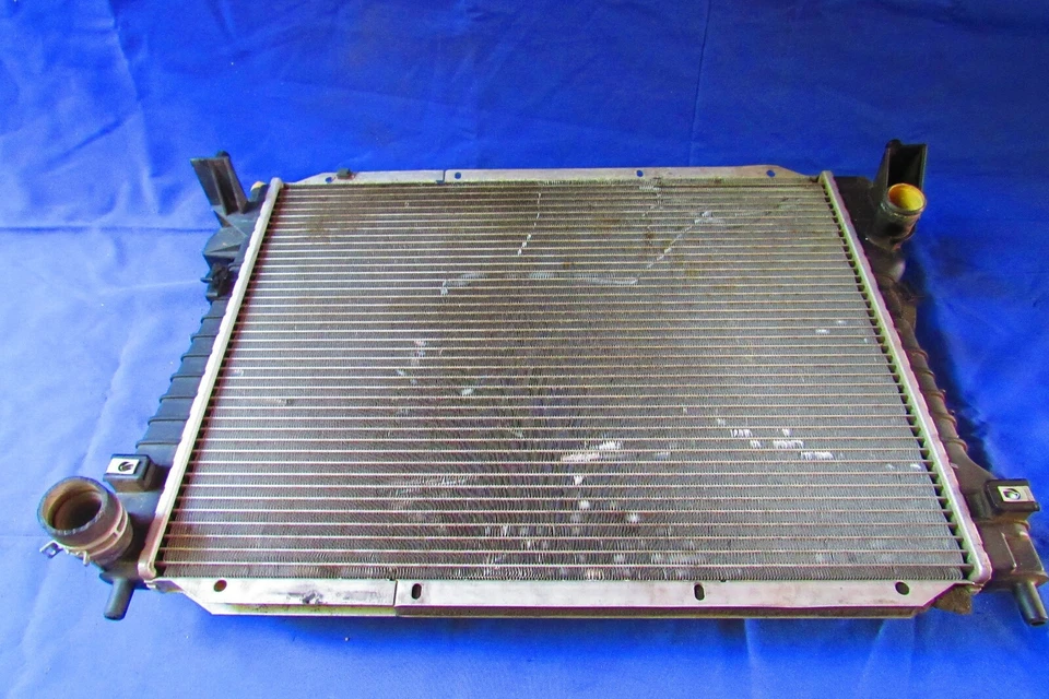 JAGUAR S-TYPE 2000 2001 2002 4,0 V8 RADIADOR DE REFRIGERACIÓN INTER ENFRIADOR USADO OEM Foto 2 de 4