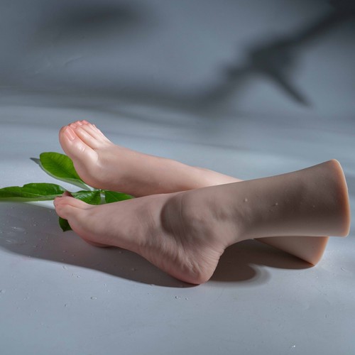 2025 Luxury Platinum Silicone Female Plump Fleshy Little Feet Mannequin/Bendable - Picture 6 of 21