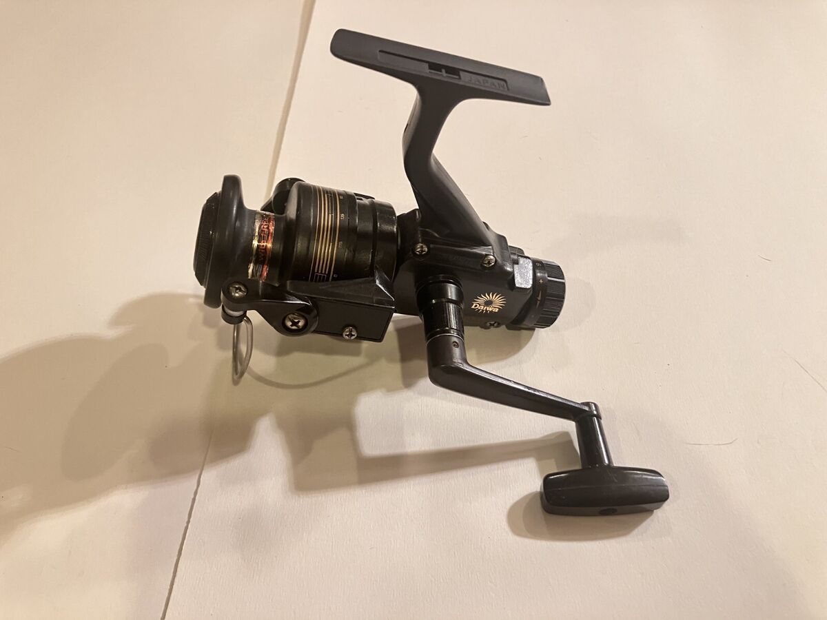VINTAGE Daiwa GS 1650 Spinning Reel - WORKS GREAT – LOOKS VINTAGE Daiwa GS 1650 Spinning Reel - WORKS GREAT – LOOKS