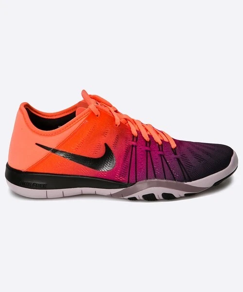 Nike free clearance tr 6 pink