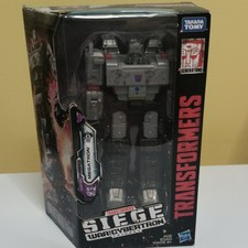 Hasbro Transformers Siege WFC Megatron Transforming Tank Decepticon w/ Gun